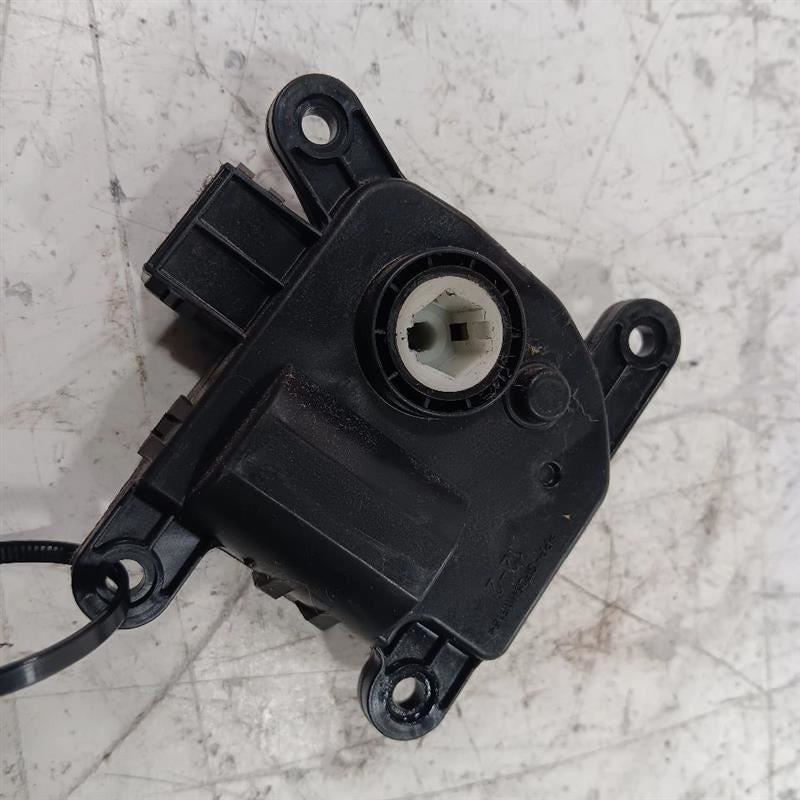 Hyundai Accent Flap Door Motor Heater AC Door Actuator  2012 2013 2014