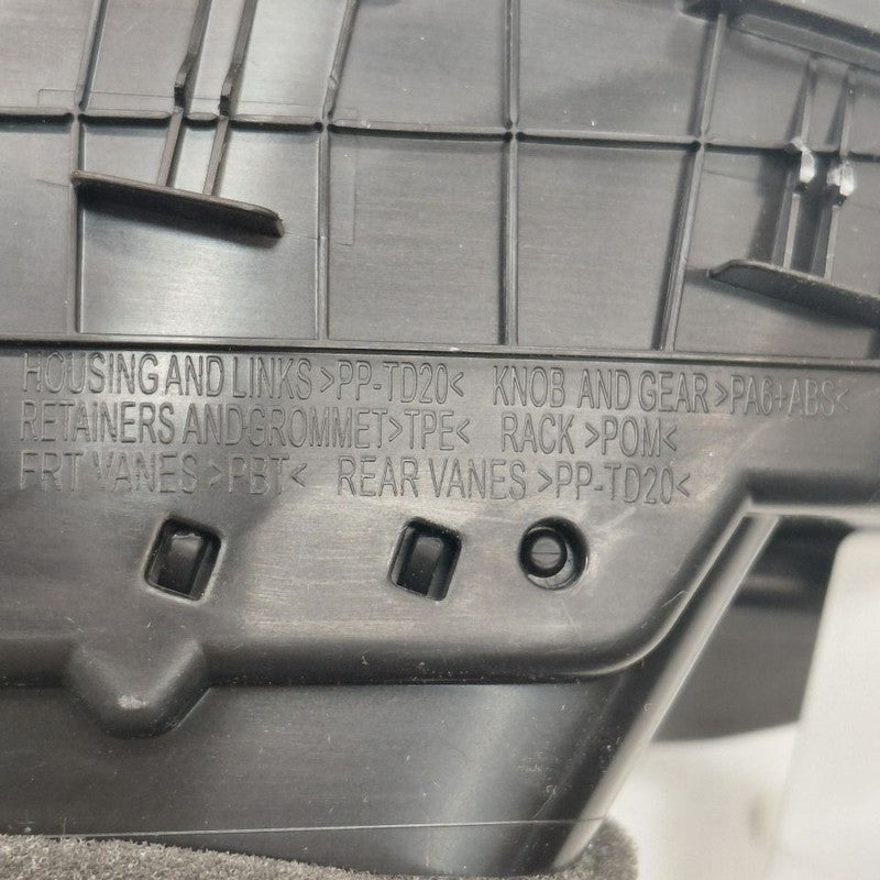 Chevy Volt Dash Air Vent Center Middle  2019 2018 2017 2016