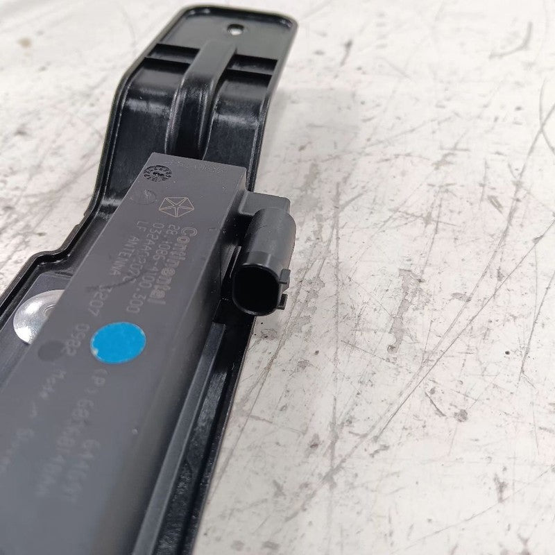 Jeep Renegade Passive Entry Antenna - 68068148AA Fits 2015 2016 2017 2018