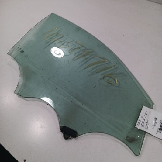 Passenger Right Front Door Glass Window W/o Acoustic Glass 16-20 Kia Sorento