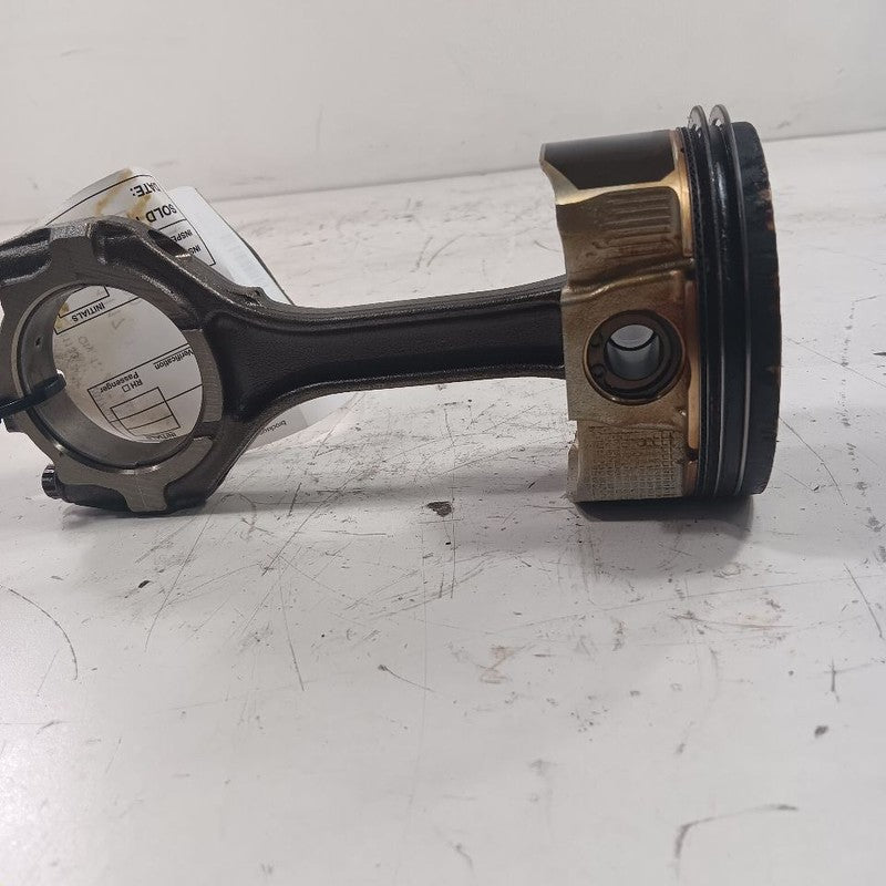 INFINITI QX50 Single Piston With Connecting Rod   2017 2016 2015 2014