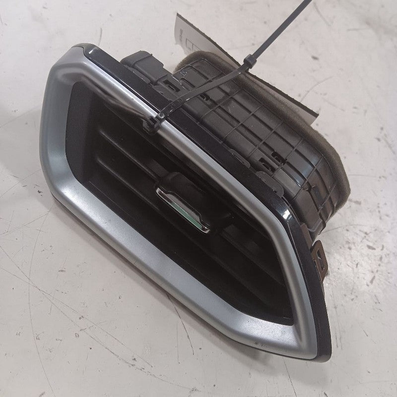 Chevy Trailblazer Dash Air Vent Left Driver  2021 2022 2023 2024 2025