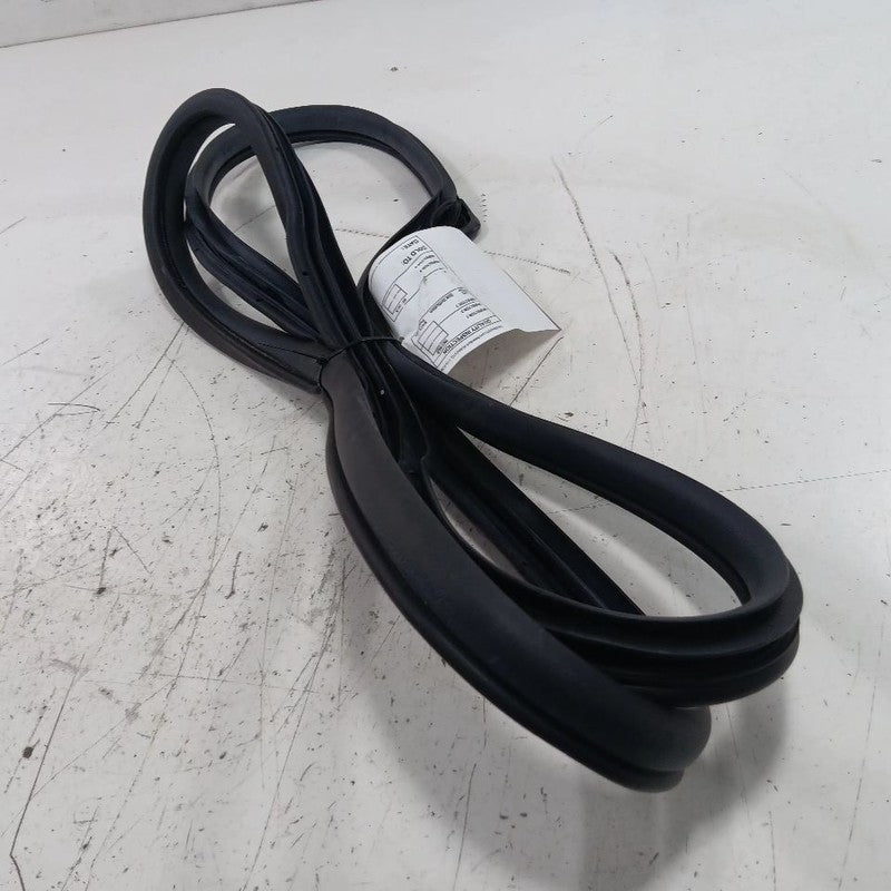 Kia Soul On Body Door Jamb Seal Rear Left Back  2017 2018 2019