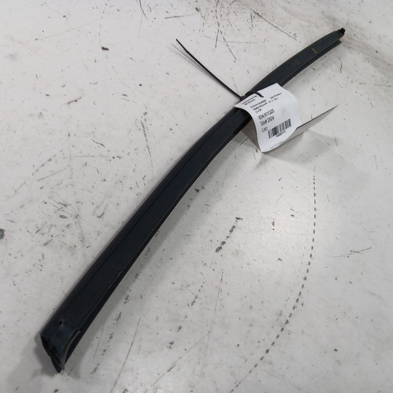 Kia Optima Right Front Weather Strip Interior  2020 2019 2018 2017