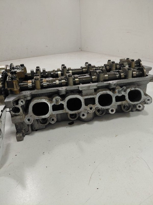Engine Cylinder Head 1.6L VIN 2 8th Digit Fits 14-19 Kia Soul OEM