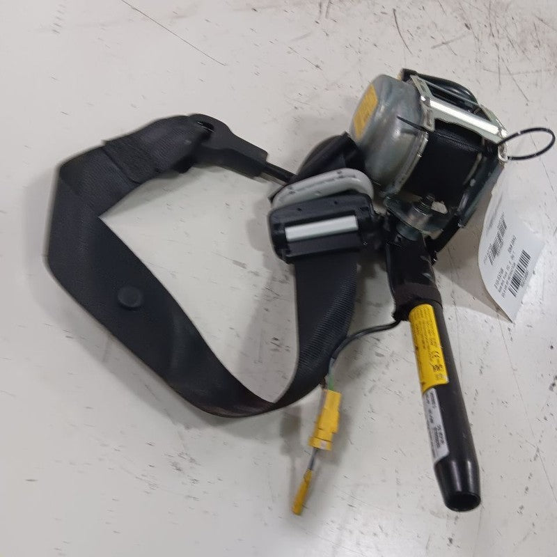 Passenger Right Front Seat Belt Strap Retractor X Model Fits 16-17 FIA
