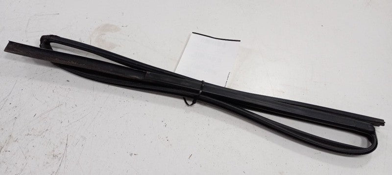 Mazda 6 Door Glass Window Seal Rubber Right Passenger Rear Back 2009 2
