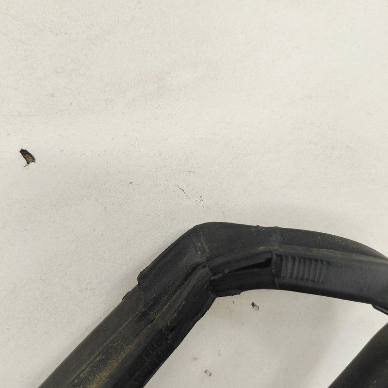 Kia Optima On Door Seal Rubber Right Passenger Rear Back  2018 2017 20