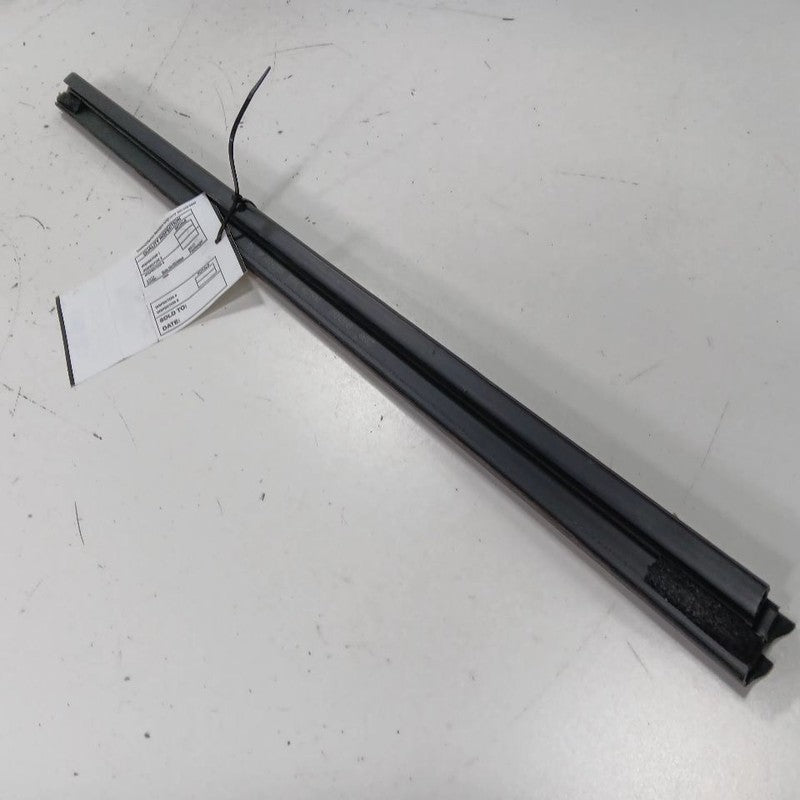 Jeep Compass Left Front Weather Strip Interior 2017 2018 2019 2020 202