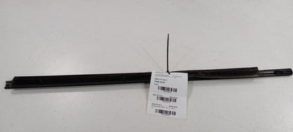 Hyundai Santa Fe Door Glass Window Weather Strip Trim Front Right Pass
