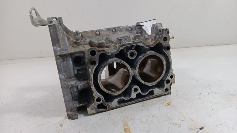 Engine Cylinder Block Right Gasoline Fits 18-19 XV CROSSTREK OEM
