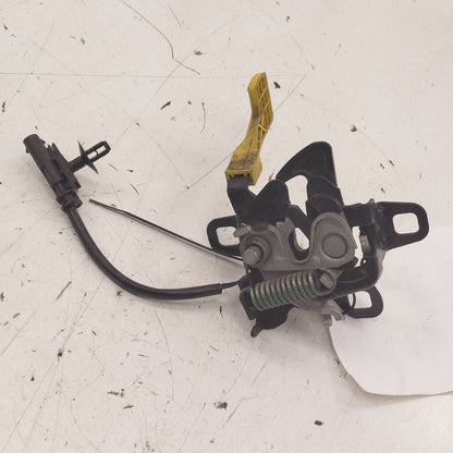 2018 Fiat 500 X Model Hood Latch