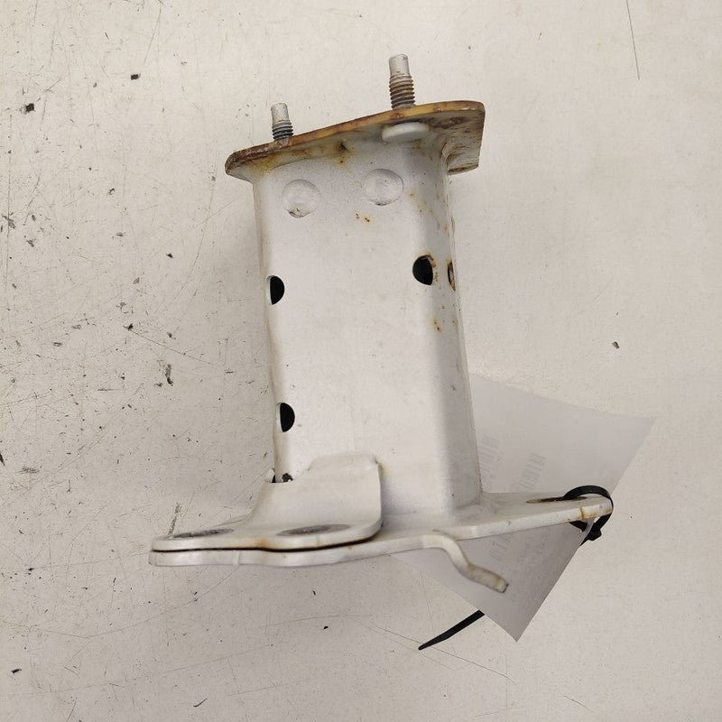 Nissan Rogue Bumper Mount Bracket Left Driver Side Rear  2021 2022 202