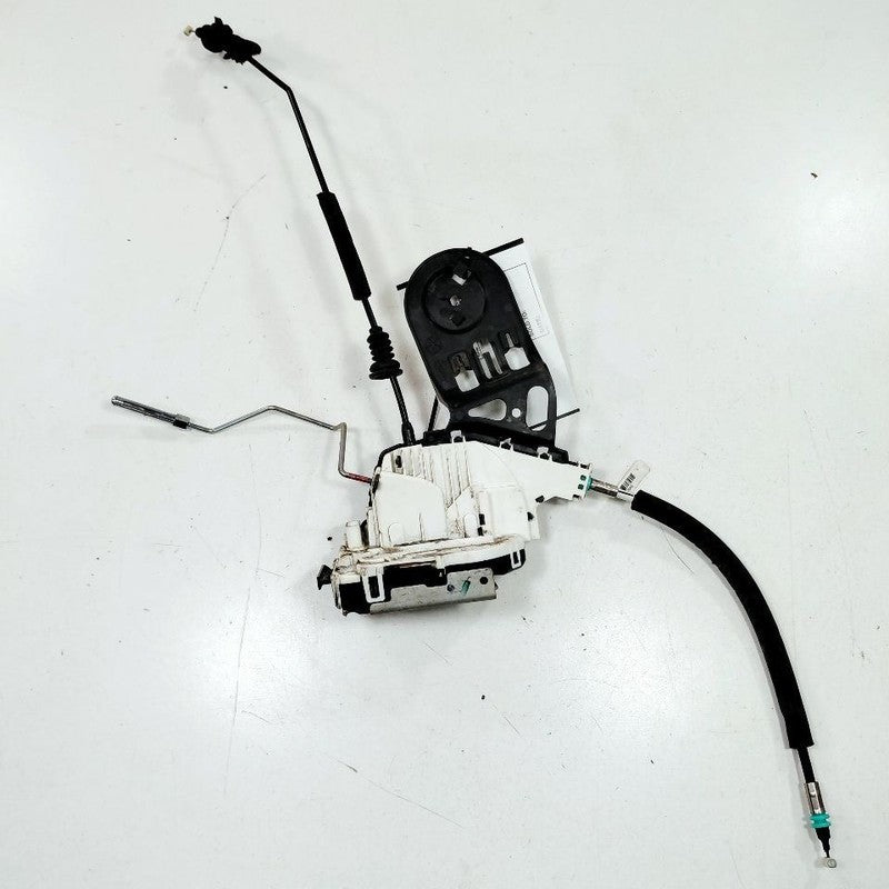 Chrysler 300 Door Latch Lock Right Passenger Rear  2017 2018 2019 OEM