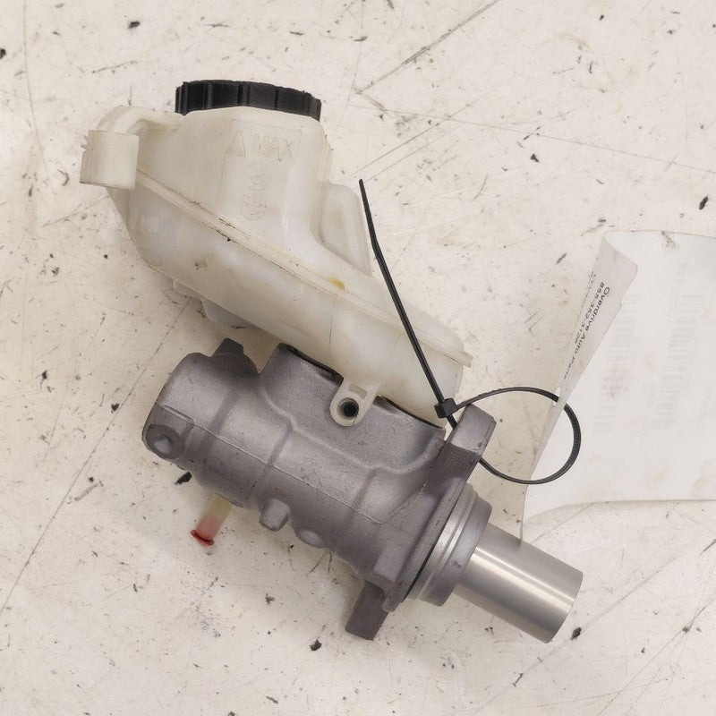 Brake Master Cylinder VIN 26 4th And 5th Digit Fits 14-18 Volvo S60