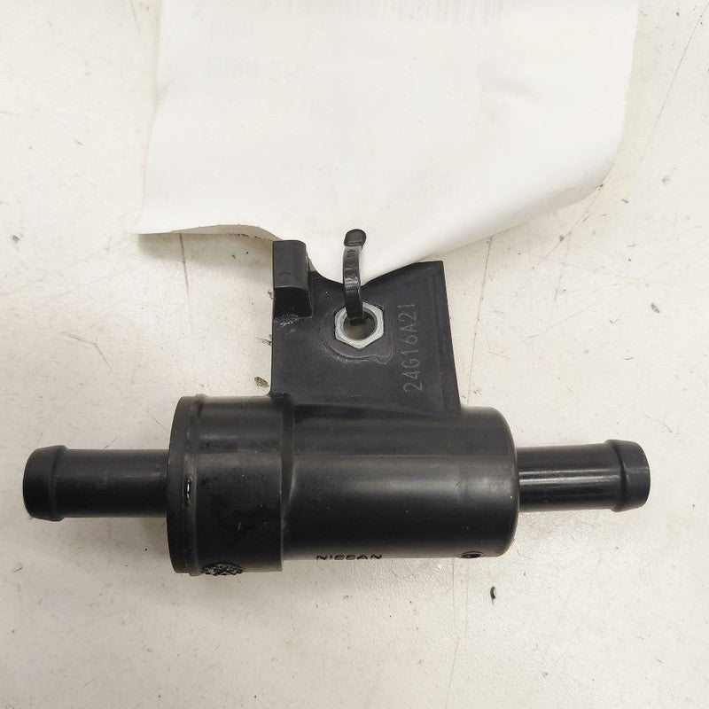 Nissan Versa Coolant Line Crossover Pipe  1.6 2024 2023 2022 2021 OEM