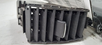 Subaru legacy Dash Air Vent Center Middle 2005  OEM