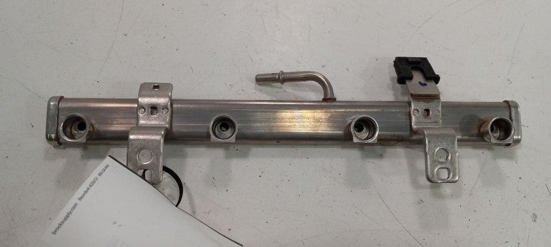 Chrysler 200 Fuel Rail Injection Injector Mount Bar 2015 2016 2017