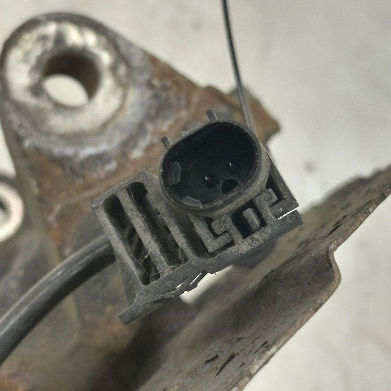 2018 Fiat 500 X Model Left Rear Spindle Knuckle Bearing Hub