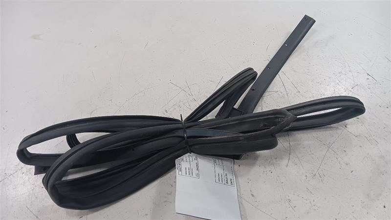 Nissan Rogue On Door Seal Rubber Left Rear Back  2014 2015 2016 2017