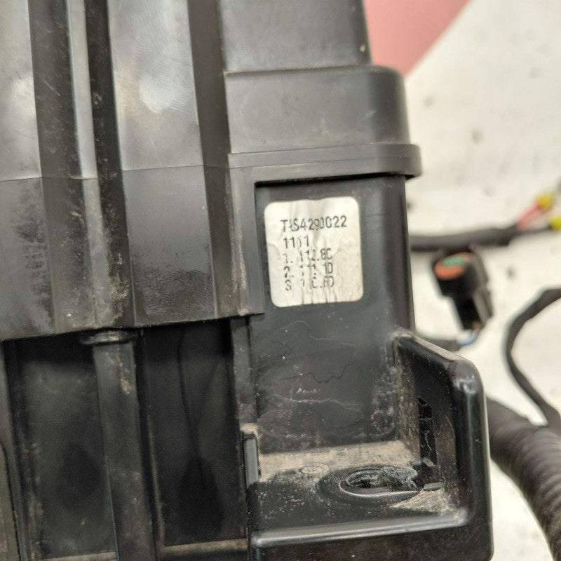 Fuse Box Engine Conventional Ignition Fits 20-22 Kia Sportage