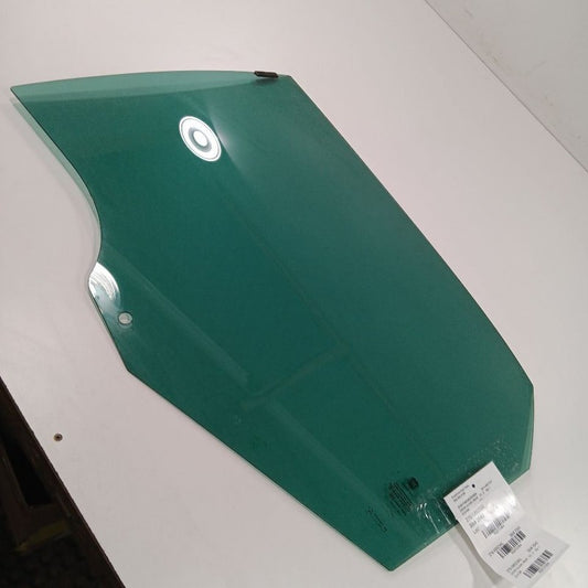 Left Rear Door Window Glass L Model Without Privacy Tint Fits 14-17 FI