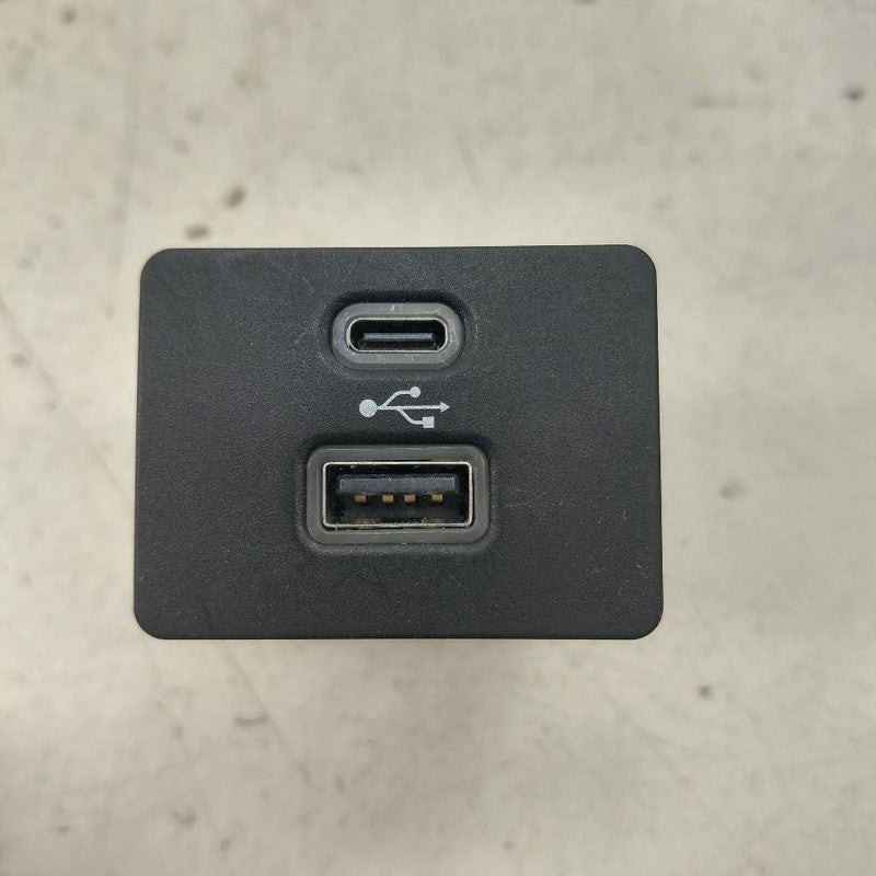 Ford Escape USB Plug In Hub Port  2020 2021 2022