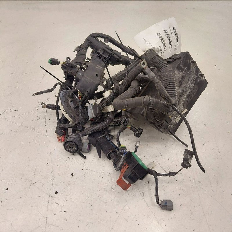 Fuse Box Engine Compartment 4 Door X Model Fits 16-17 FIAT 500