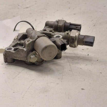 Honda Clarity Variable Timing Gear Oil Control Valve Solenoid Cylinder