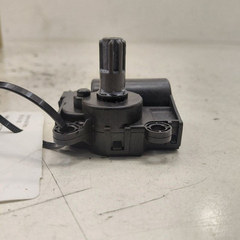 Hyundai Santa Fe Flap Door Motor Heater AC Door Actuator  2019 2020