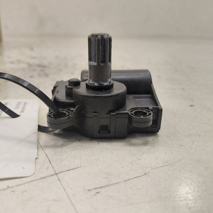 Hyundai Santa Fe Flap Door Motor Heater AC Door Actuator  2019 2020
