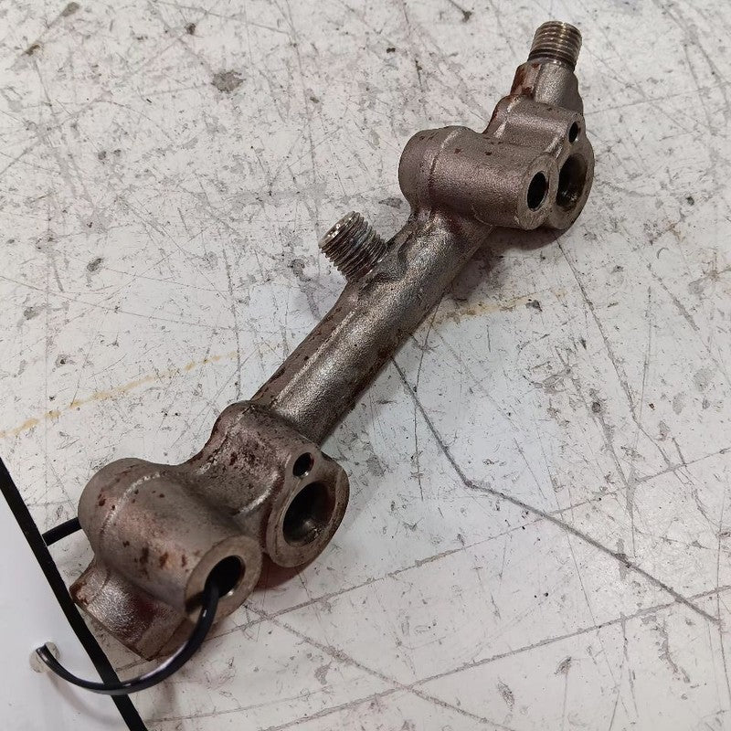 Subaru BRZ 2.0 Driver Left Side Inner Fuel Rail Injection Injector Mou
