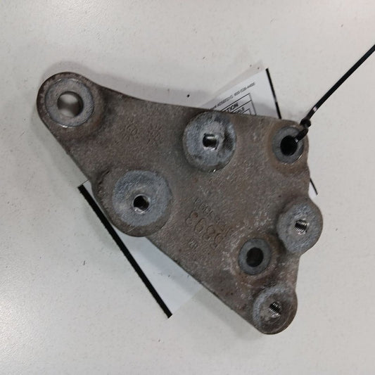 Buick Encore 1.4 Engine Motor Mount Bracket Left Driver  2019 2018 2017