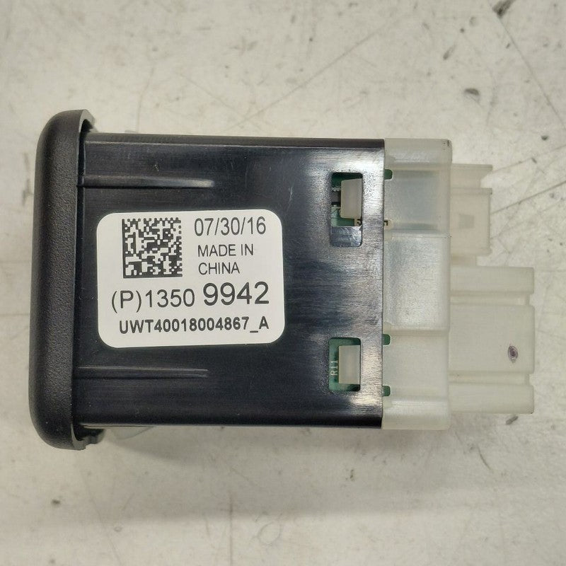 Chevy Volt USB Plug In Hub Port  2016 2017 2018 2019