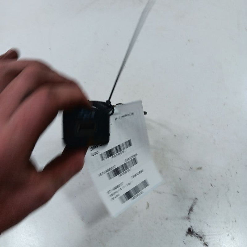 Jeep Cherokee USB Plug In Hub Port  2015 2016 2017