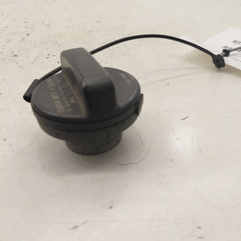 Nissan Versa Note Gas Tank Fuel Cap  2019 2018 2017