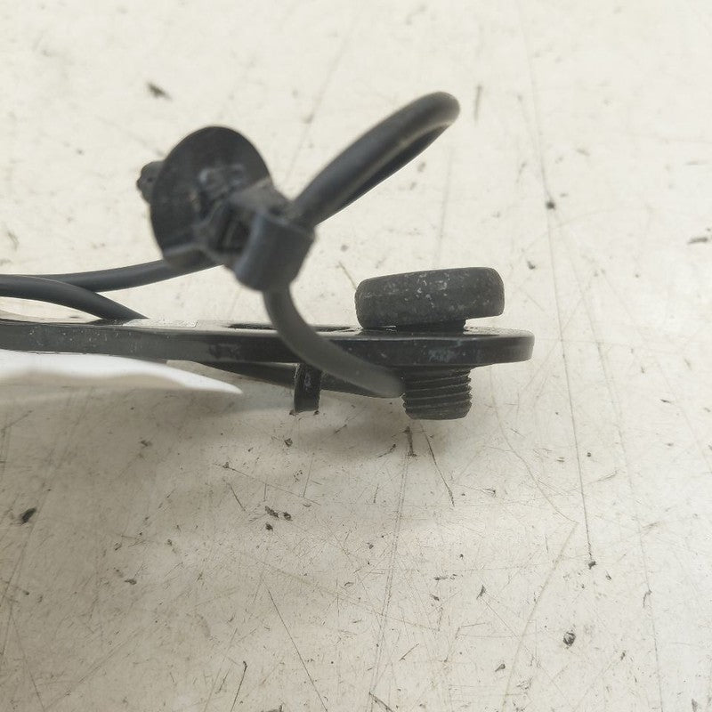 Driver Left Front Seat Belt Buckle Latch Fits 17-23 Jeep Cherokee