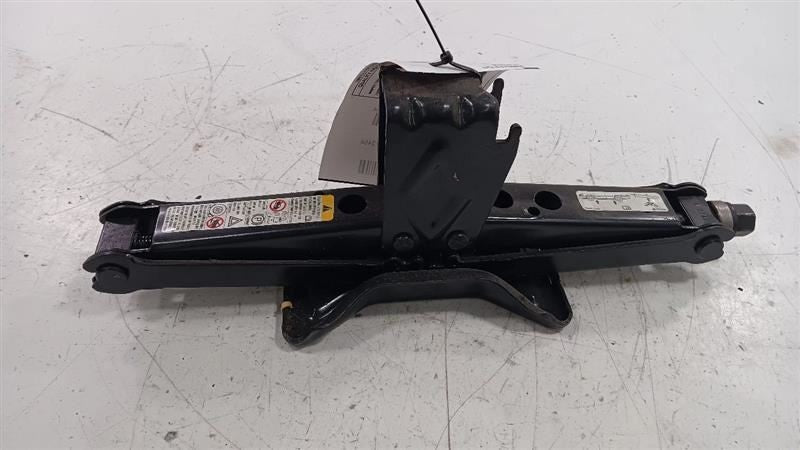 Chevy Traverse Spare Tire Changing Jack  2010 2011 2012 2013 OEM