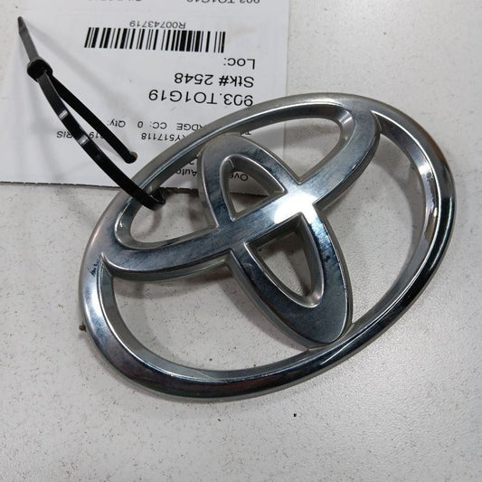 Toyota Yaris Trunk Lid Logo Emblem Badge Rear Back  2020 2019 2018 2017 2016