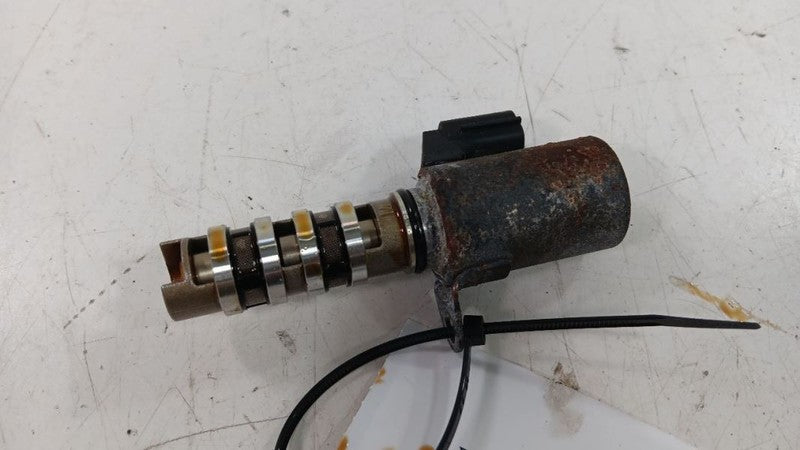 Infiniti Q50 Variable Timing Gear Oil Control Valve Solenoid Cylinder 