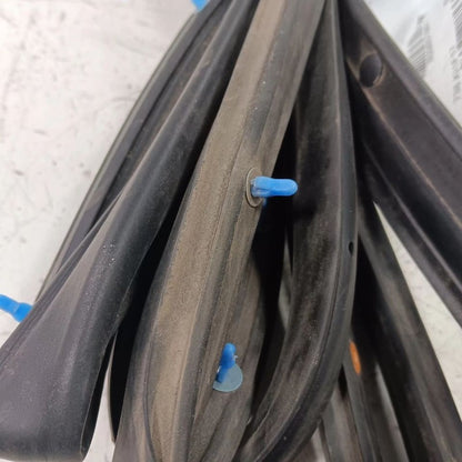 Kia Forte On Door Seal Rubber Right Passenger Rear Back  2015 2016 201