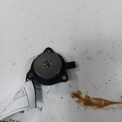 Jeep Cherokee Variable Timing Gear Oil Control Valve Solenoid Cylinder