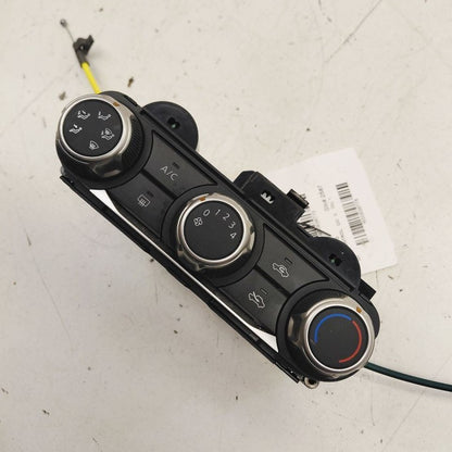 Manual Temperature Control Heat Heater AC Switch Fits 21-24 Nissan Ver