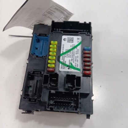 Jeep Compass Cabin Fuse Box Interior Inner Under Dash  2018 2019 2020 2021