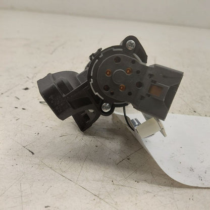 Ignition Switch Conventional Ignition Column Mounted 12-17 Hyundai Vel