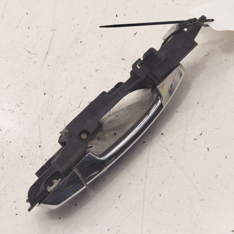 Passenger Right Front Door Handle Exterior Fits 18-24 Chevy Equinox
