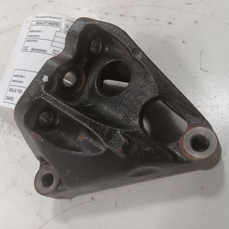Toyota Corolla 1.8 Engine Motor Mount Bracket Right Passenger 2019 2018 2017