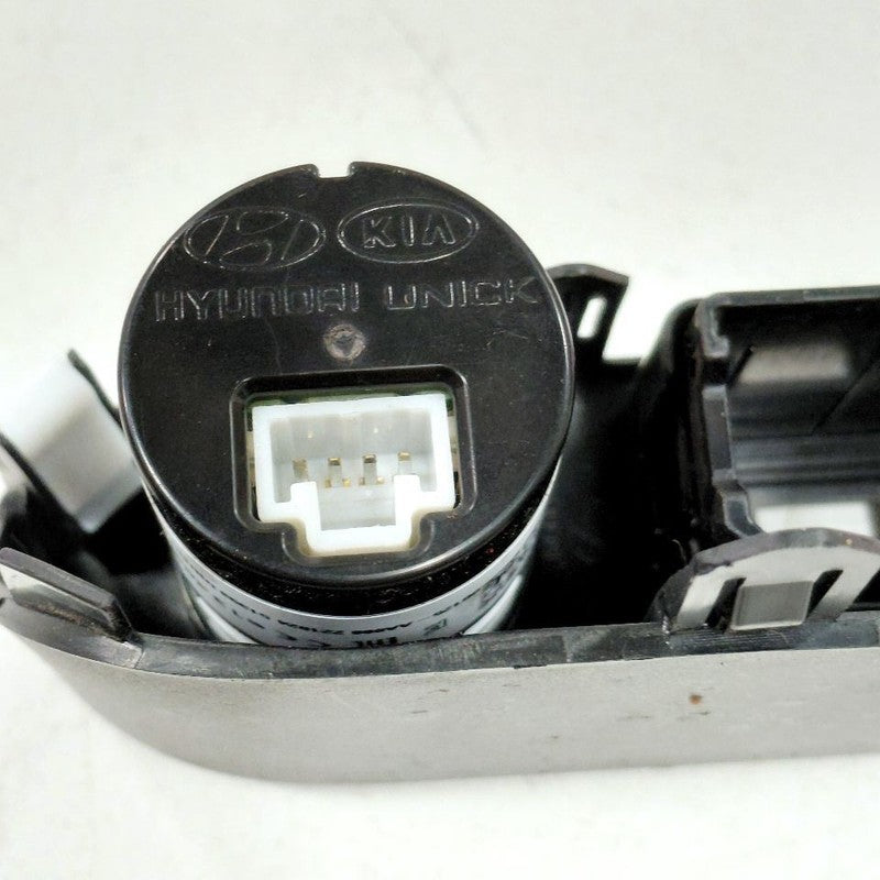 Hyundai Elantra USB Plug In Hub Port  2024 2023 2022 2021 OEM