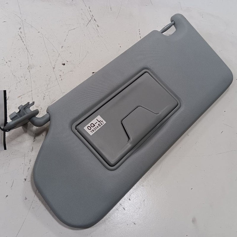 Driver Left Sun Visor Shade Without Illumination 20 Mitsubishi Outland