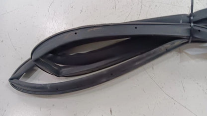 Subaru Impreza On Door Seal Rubber Right Passenger Front 2017 2018 201